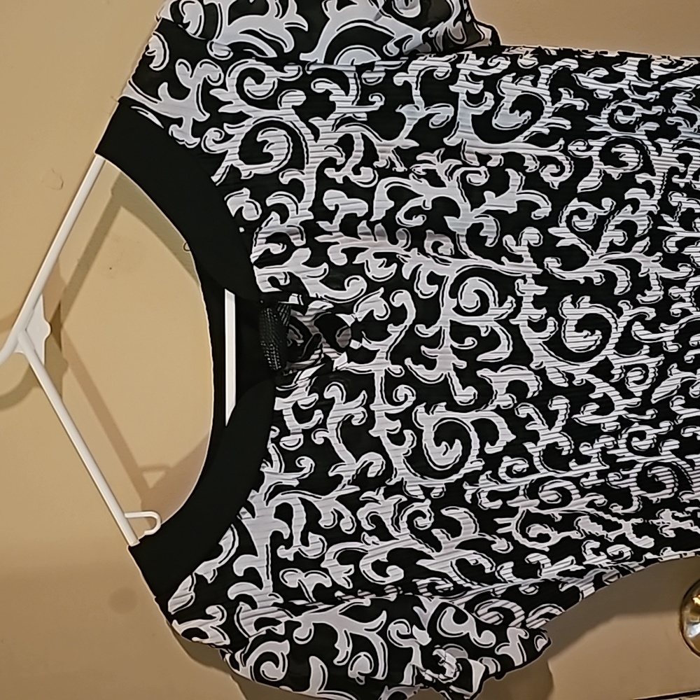New Directions Dress Shirt